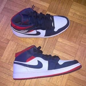Jordan 1 Mid SE USA